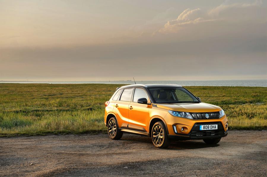  Suzuki Vitara SZ5 with Accessories 2019 года  (UK) (фото 6 из 27)